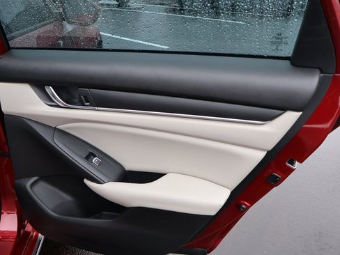 Certified 2018 Honda Accord EX image 14