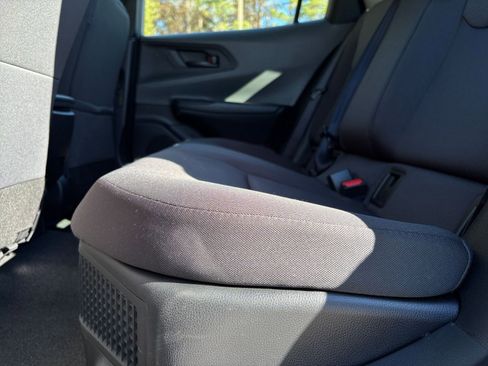 Used 2025 Toyota Prius LE image 25