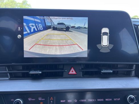 Used 2023 Kia Sportage EX FWD image 33