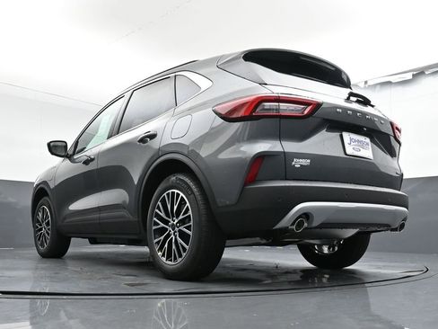 New 2025 Ford Escape SE w/ PHEV Premium Package image 33