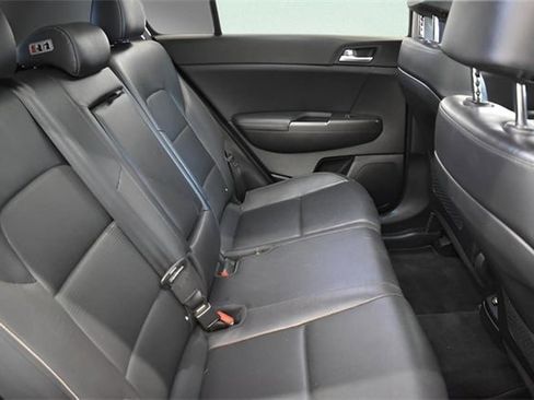 Used 2017 Kia Sportage EX w/ EX Technology Package image 19