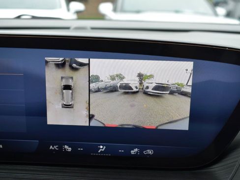 Used 2025 Buick Envision Sport Touring AWD/4WD image 35