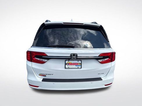 Certified 2024 Honda Odyssey Elite image 4