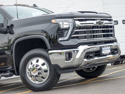 New 2026 Chevrolet Silverado 3500 LTZ w/ LTZ Plus Package AWD/4WD image 3