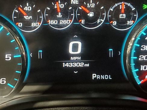 Used 2019 Chevrolet Tahoe Premier w/ Premier Plus Edition RWD image 40