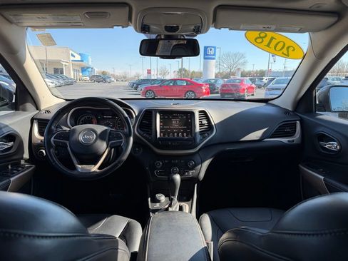 Used 2018 Jeep Cherokee Limited w/ High Altitude Package image 24