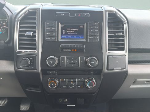 Used 2015 Ford F150 XLT w/ Equipment Group 301A Mid AWD/4WD image 5