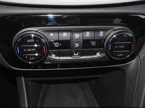 Certified 2023 Buick Encore GX Select AWD/4WD image 13