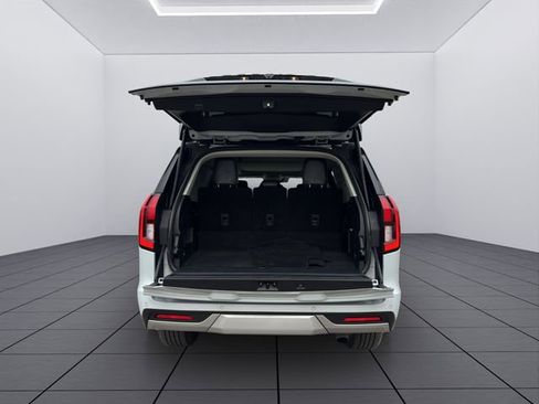 Used 2025 Ford Expedition Platinum image 20