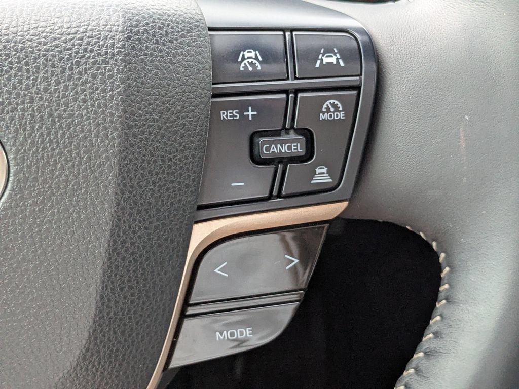 Used 2025 Toyota Crown Signia w/ Advanced Technology Package AWD/4WD image 26