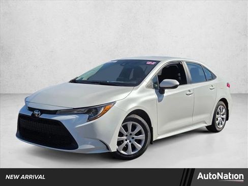 Used 2022 Toyota Corolla LE w/ Carpet Mat Package (TMS) image 1