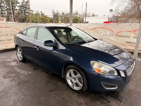 Used 2013 Volvo S60 T5 image 7