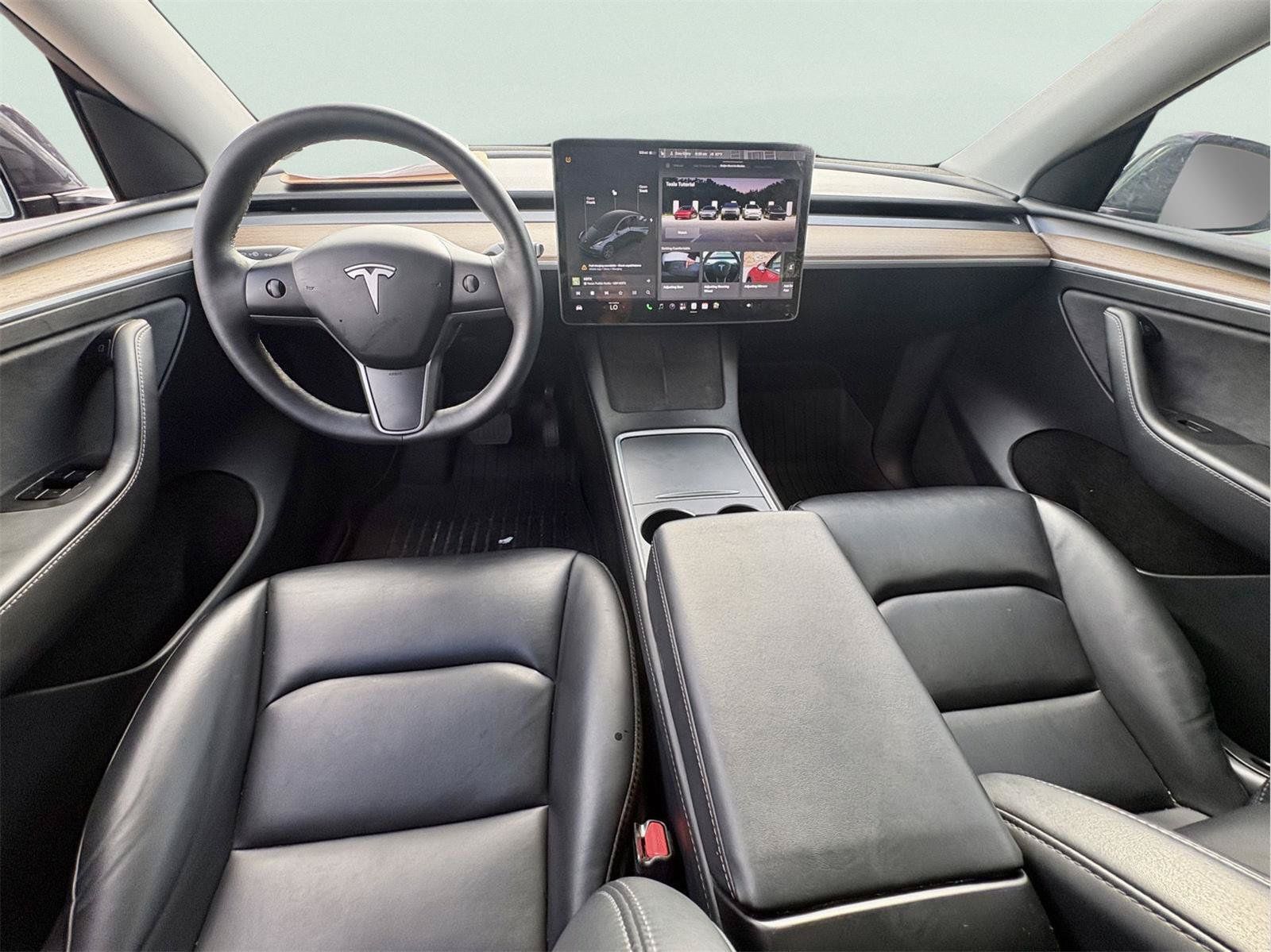 Used 2025 Tesla Model Y Long Range AWD/4WD image 7
