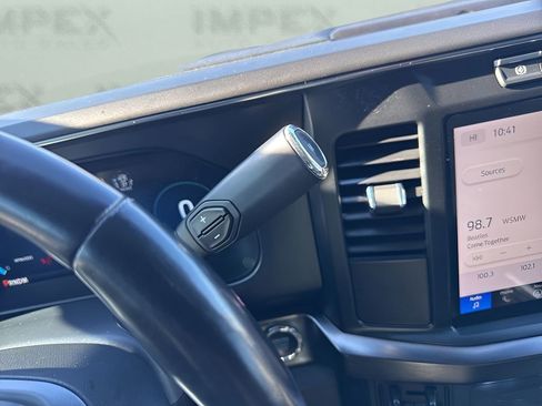 Used 2023 Ford F250 Lariat w/ FX4 Off-Road Package image 18