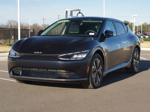 Used 2022 Kia EV6 Wind image 22