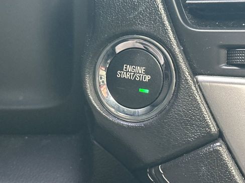 Used 2019 Chevrolet Tahoe Premier AWD/4WD image 22