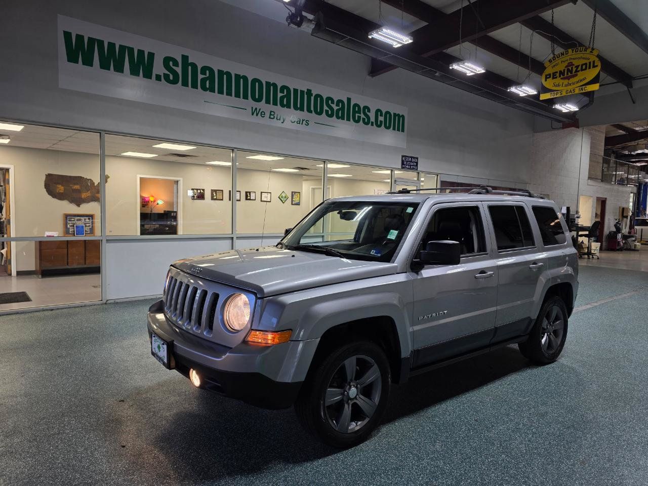 Used 2015 Jeep Patriot High Altitude AWD/4WD image 2