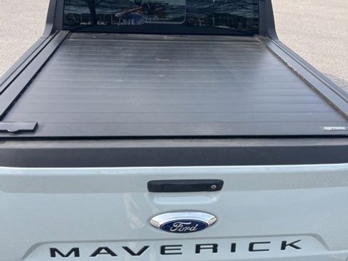 Used 2023 Ford Maverick XLT image 9