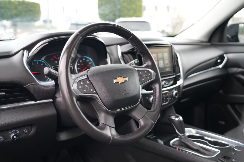 Used 2019 Chevrolet Traverse Premier w/ Redline Edition AWD/4WD image 12