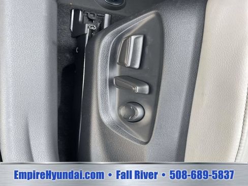Used 2023 Toyota Camry XLE FWD image 18