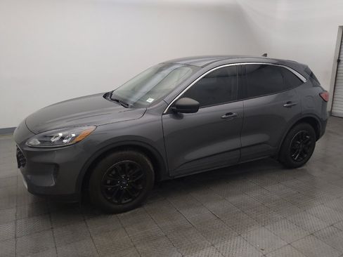 Used 2022 Ford Escape SE FWD image 2