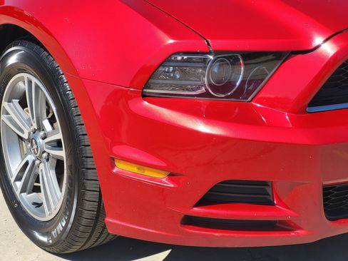 Used 2013 Ford Mustang Premium w/ Comfort Pkg RWD image 5