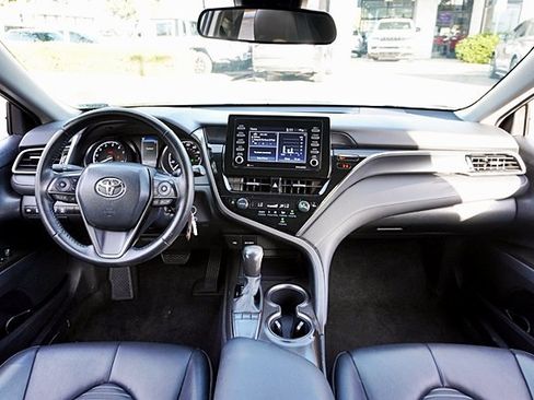 Used 2023 Toyota Camry SE image 17