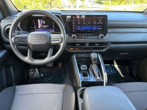 Used 2023 Chevrolet Colorado Trail Boss w/ Technology Package image 16