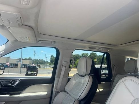 Used 2021 Lincoln Navigator Black Label AWD/4WD image 19