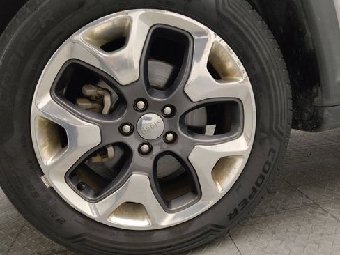 Used 2018 Jeep Compass Limited w/ Navigation Group image 31