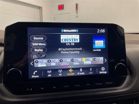 Used 2021 Nissan Rogue SL w/ Premium Package image 16