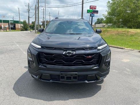 Used 2025 Chevrolet Equinox RS w/ Safety and Technology Package FWD image 2