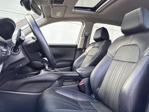 Used 2025 Honda HR-V EX-L image 5