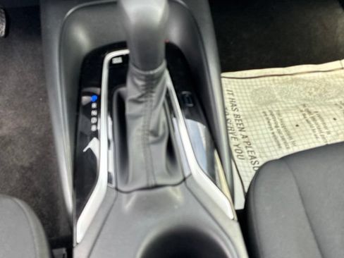 Used 2026 Toyota Corolla LE FWD image 14