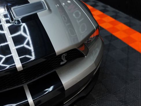 Used 2009 Ford Mustang Shelby GT500 RWD image 10