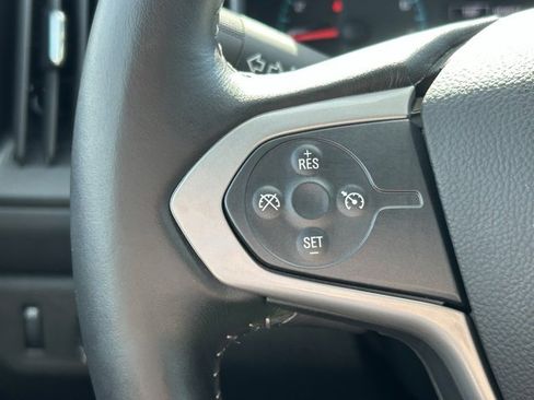 Used 2022 Chevrolet Colorado LT image 21