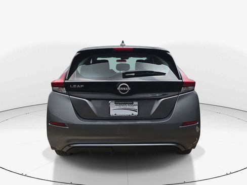 Used 2023 Nissan Leaf S FWD image 5