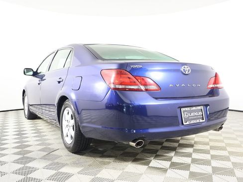 Used 2008 Toyota Avalon XL image 4