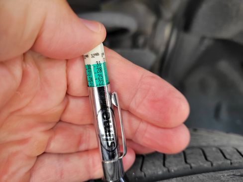 Used 2021 Toyota RAV4 XLE FWD image 41