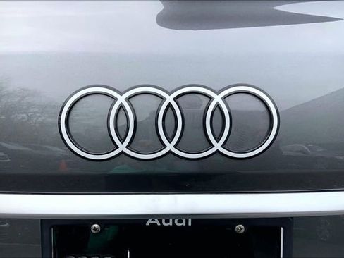 Used 2025 Audi Q7 3.0T Premium Plus image 32