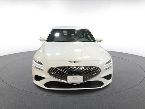 Used 2025 Genesis G70 2.5T image 4