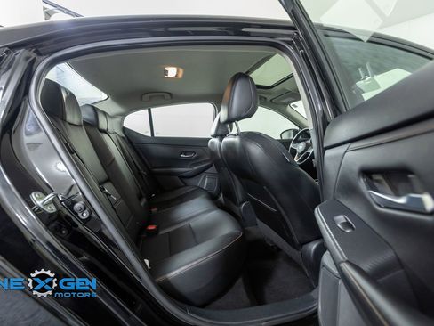 Used 2022 Nissan Sentra SR w/ SR Premium Package FWD image 36