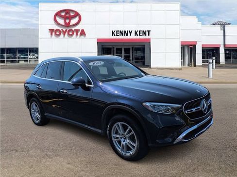 Used 2023 Mercedes-Benz GLC 300 4MATIC image 1
