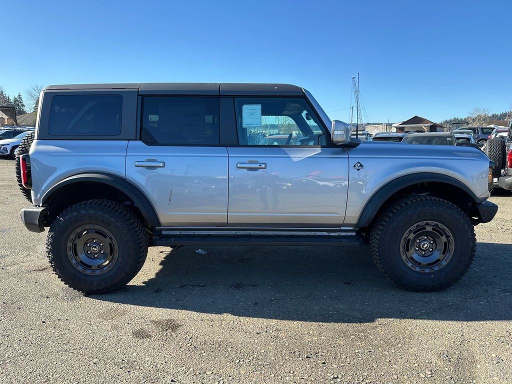 New 2024 Ford Bronco Outer Banks AWD/4WD image 8
