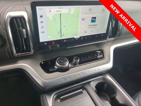 Used 2025 Ford Expedition Max Platinum image 18