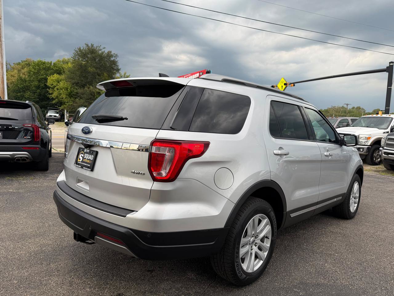 Used 2019 Ford Explorer XLT AWD/4WD image 5