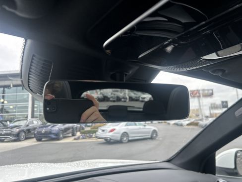 Used 2025 Mercedes-Benz GLC 300 4MATIC w/ Driver Assistance Package image 27