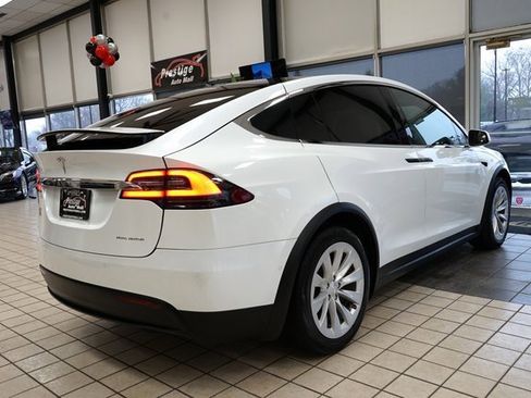 Used 2020 Tesla Model X Long Range image 19
