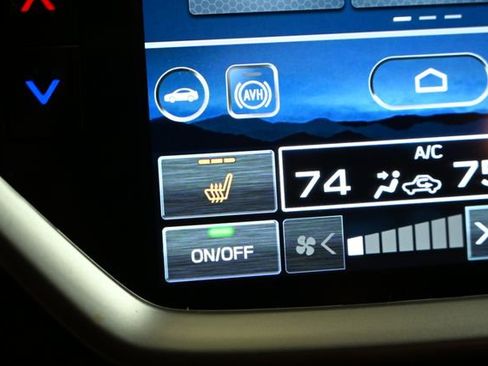 Used 2024 Subaru Ascent Premium w/ Convenience Package image 31