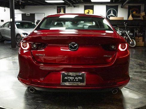 Used 2022 MAZDA MAZDA3 s image 6